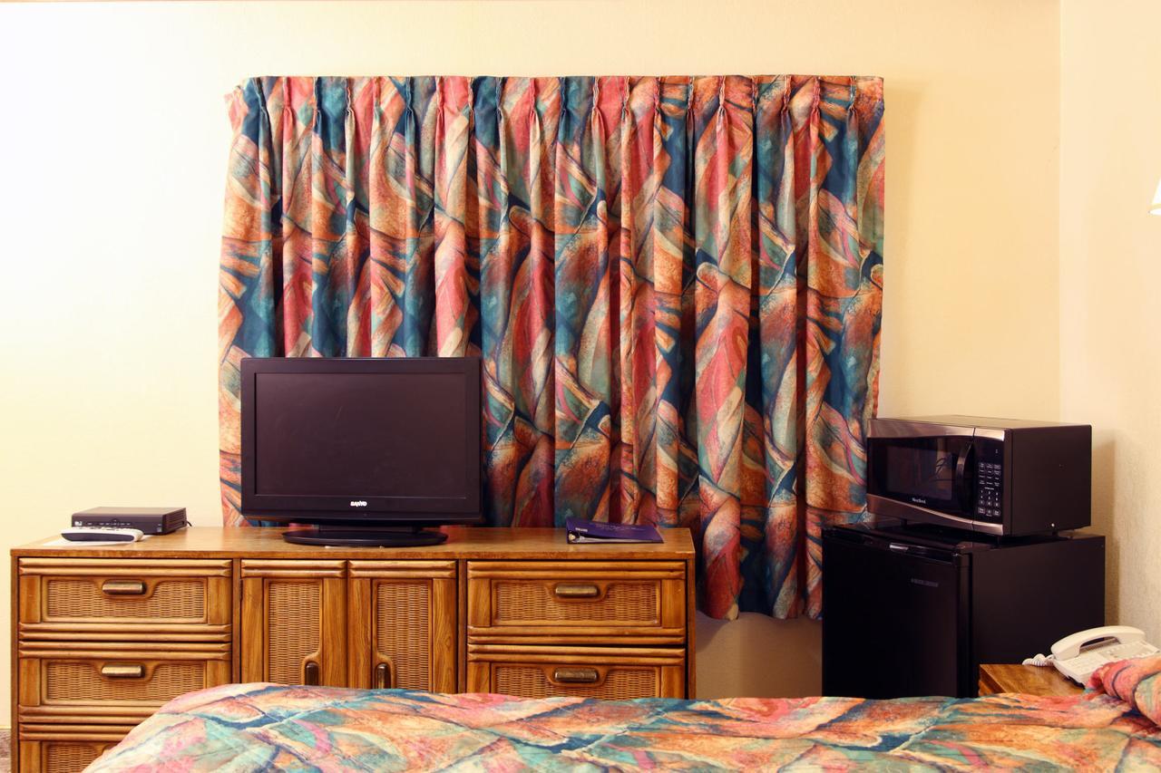 Country Inn Motel Dove Creek Ngoại thất bức ảnh
