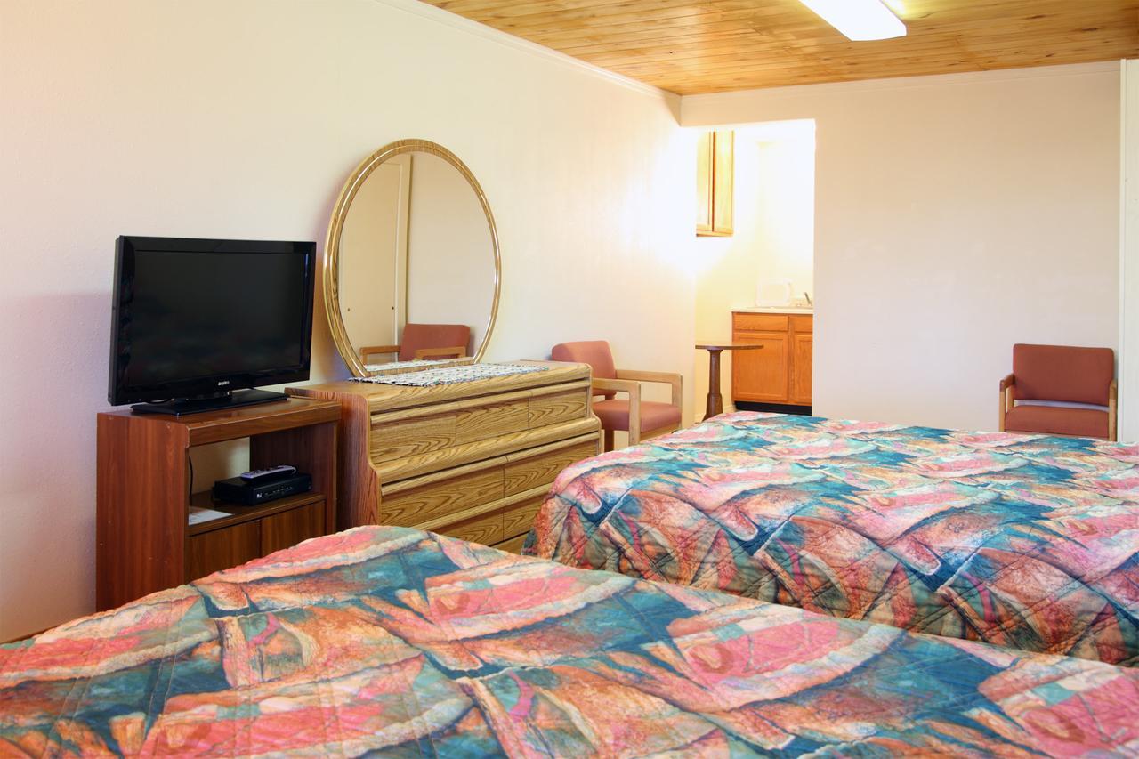 Country Inn Motel Dove Creek Ngoại thất bức ảnh