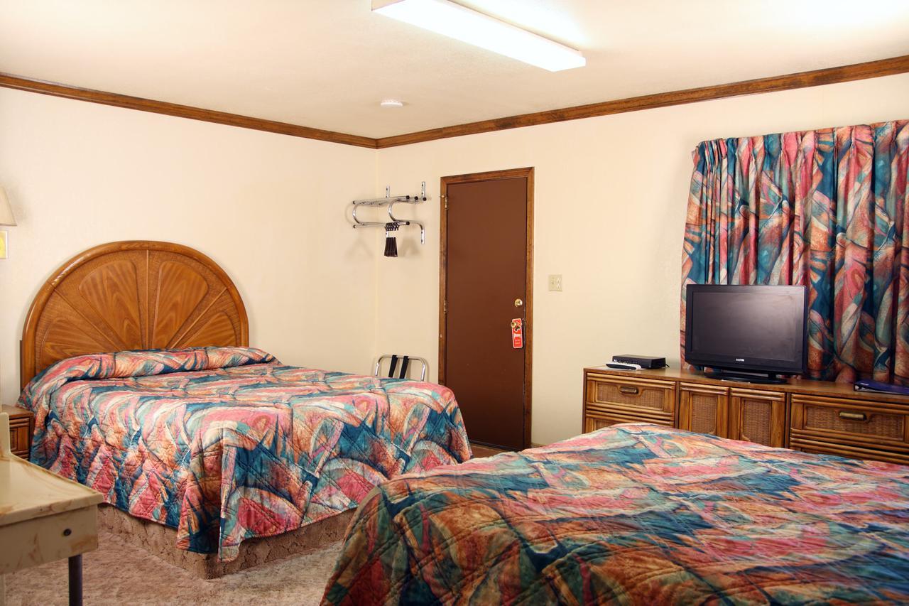 Country Inn Motel Dove Creek Ngoại thất bức ảnh