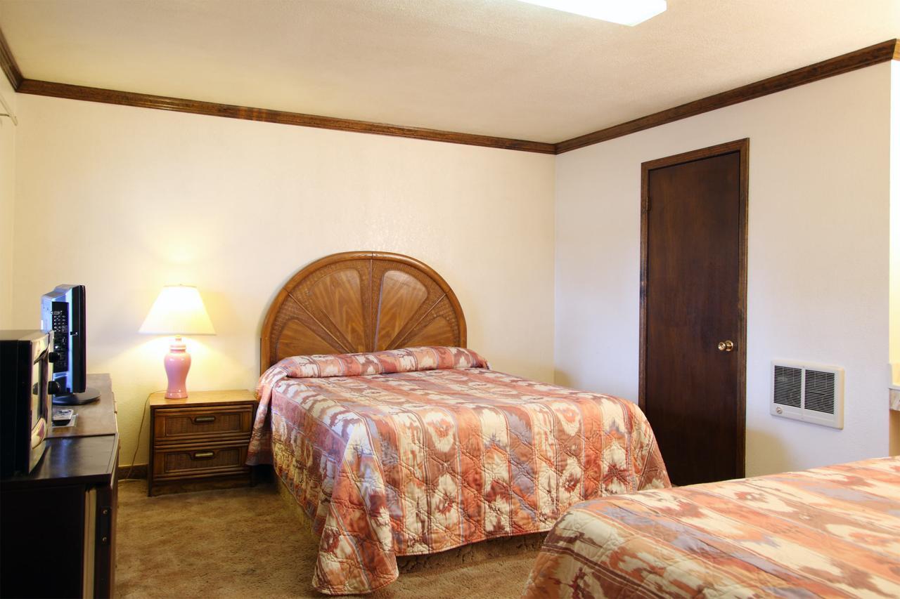Country Inn Motel Dove Creek Ngoại thất bức ảnh